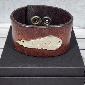 Leather Cuff Bracelet Brown Hand Stamped 'glory'‎ Metal Plate Adjustable Snap